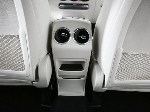 Certified 2025 Mercedes-Benz GLB 250 image 18