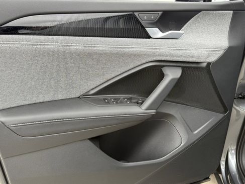 New 2025 Volkswagen Tiguan S image 13