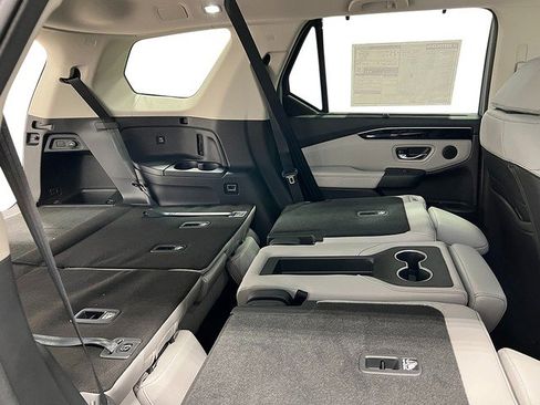 New 2025 Honda Pilot EX-L image 35