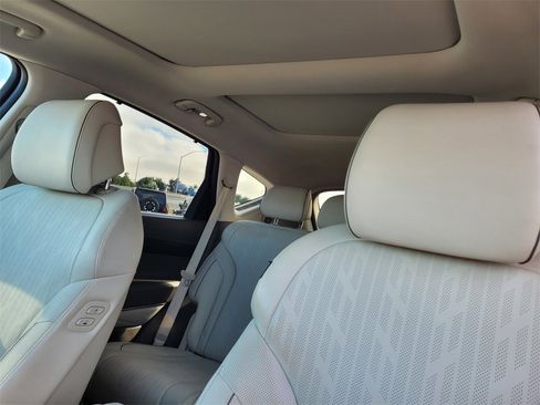 Used 2021 Genesis GV80 2.5T w/ Advanced Package 02 image 26