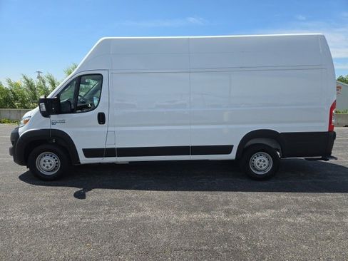 Used 2024 RAM ProMaster 3500 w/ Delivery Van Package image 2