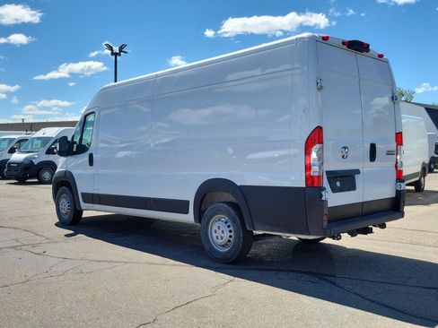 Used 2025 RAM ProMaster 3500 w/ Convenience Group FWD image 3