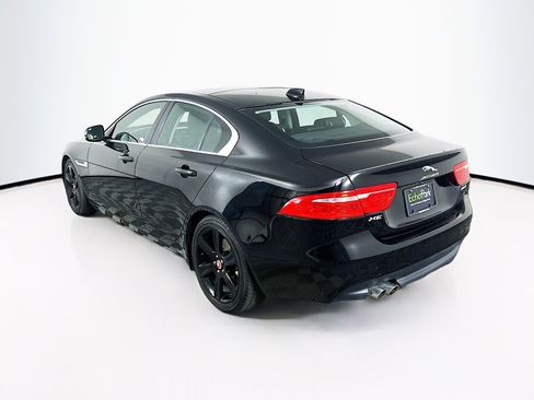 Used 2019 Jaguar XE Prestige RWD image 5