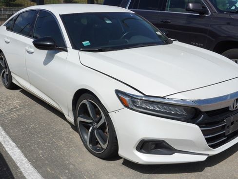 Used 2021 Honda Accord Sport image 3
