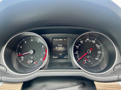 Used 2017 Volkswagen Passat 1.8T SEL Premium image 23