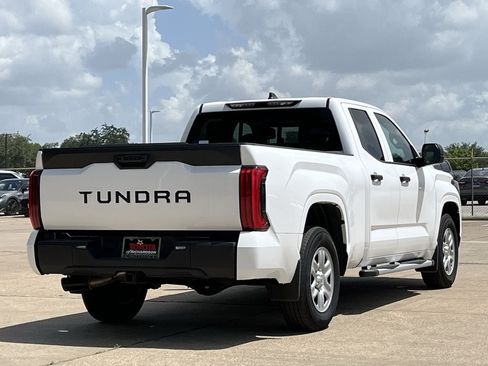 Used 2025 Toyota Tundra SR w/ SR Tow Package RWD image 4