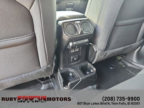 Used 2023 Jeep Gladiator Rubicon w/ Cold Weather Group image 30