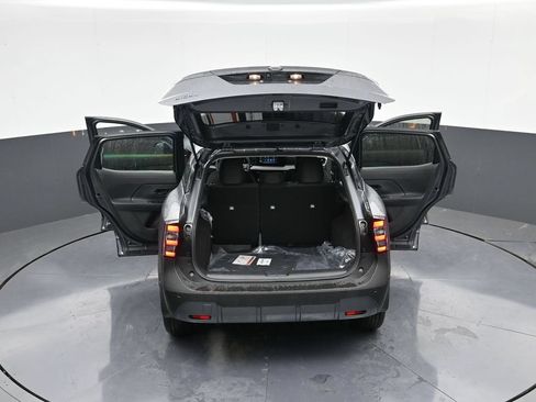 Certified 2025 Nissan Kicks Play S FWD image 36