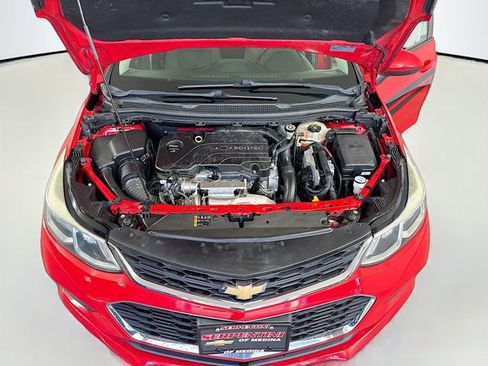 Used 2017 Chevrolet Cruze LS image 29