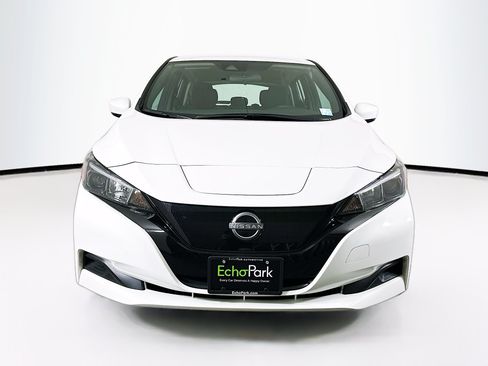 Used 2025 Nissan Leaf S FWD image 2