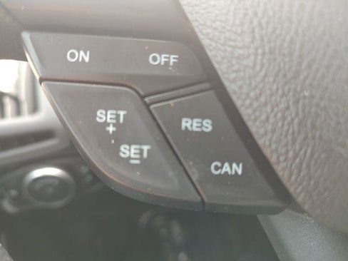 Used 2016 Ford Focus SE image 14