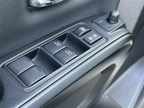 Used 2024 Nissan Titan PRO-4X w/ Pro-4x Utility Package image 26