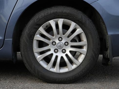 Used 2017 Toyota Sienna XLE Premium FWD image 14
