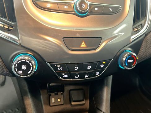 Used 2016 Chevrolet Cruze LT w/ RS Package FWD image 16