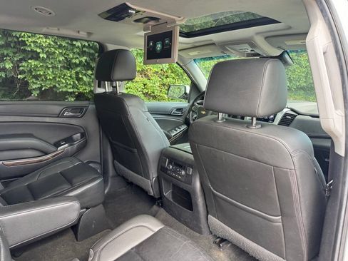 Used 2017 Chevrolet Suburban LT AWD/4WD image 31