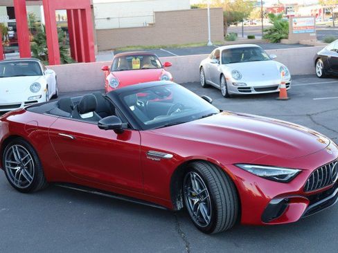 Used 2022 Mercedes-Benz SL 63 AMG 4MATIC image 11