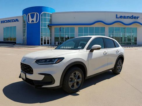 New 2026 Honda HR-V LX image 1