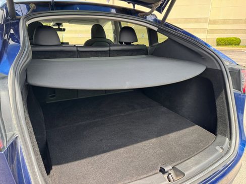 Used 2023 Tesla Model Y Long Range AWD/4WD image 16
