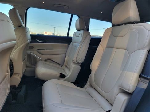 Certified 2021 Jeep Grand Cherokee L Limited image 21