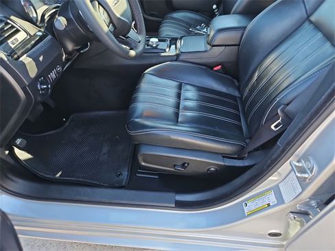 Used 2023 Chrysler 300 S image 19