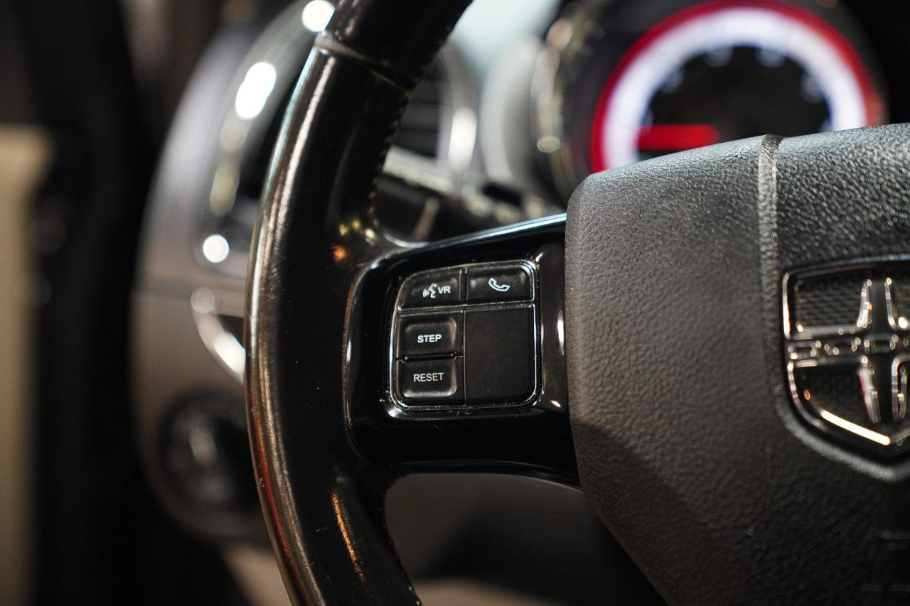 Used 2019 Dodge Grand Caravan SXT FWD image 33