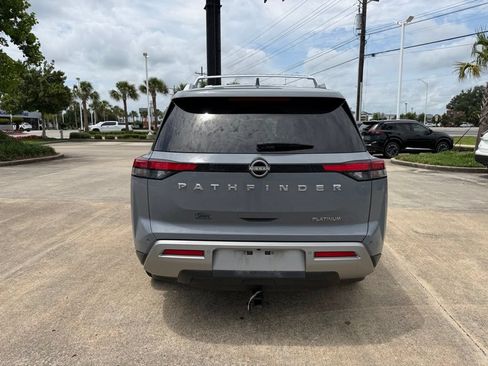 Used 2023 Nissan Pathfinder Platinum FWD image 4