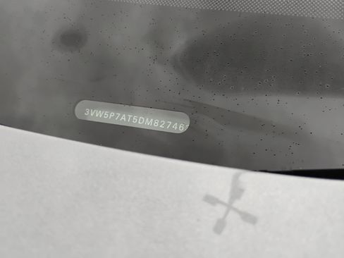 Used 2013 Volkswagen Beetle 2.5 image 84