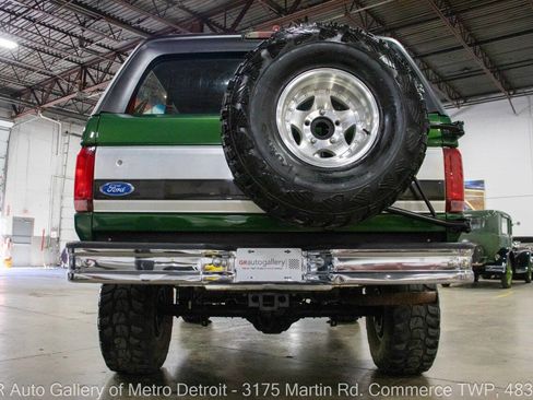 Used 1996 Ford Bronco XLT image 6