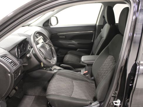 Used 2024 Mitsubishi Outlander Sport AWD image 3