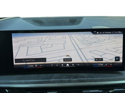 Used 2024 BMW X7 xDrive40i w/ Parking Assistance Package AWD/4WD image 15
