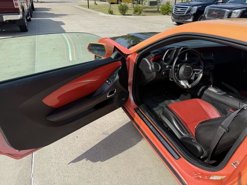 Used 2010 Chevrolet Camaro SS w/ RS Package RWD image 8