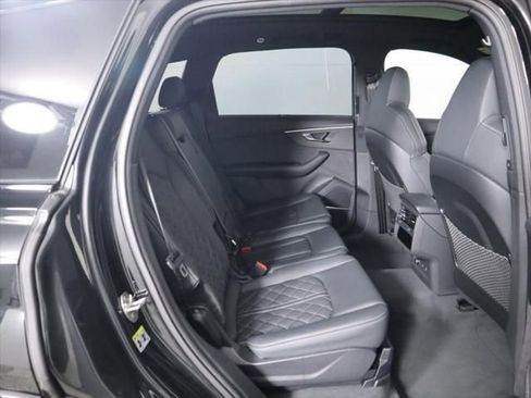 New 2025 Audi SQ7 Prestige image 24