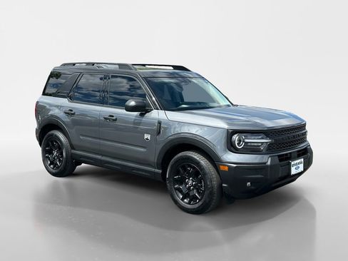 Used 2022 Ford Bronco Sport Outer Banks w/ Tech Package AWD/4WD image 9