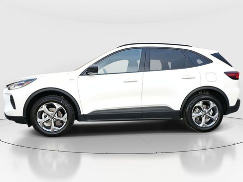 Used 2025 Ford Escape ST-Line w/ Tech Pack #1 image 8