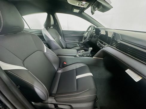 Used 2026 Toyota Camry SE w/ Multimedia Upgrade Package FWD image 30