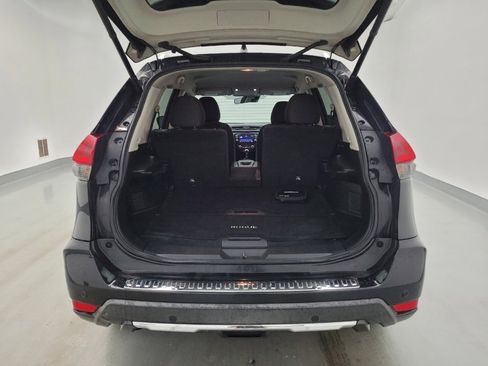 Used 2019 Nissan Rogue SV AWD/4WD image 29