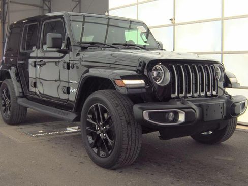 Used 2021 Jeep Wrangler Unlimited Sahara w/ Cold Weather Group image 2