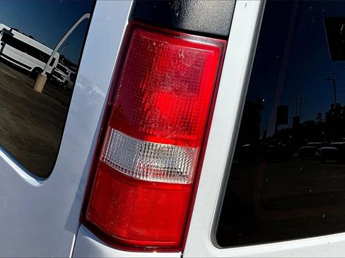 Used 2019 Chevrolet Express 3500 LT w/ LT Preferred Equipment Group image 30