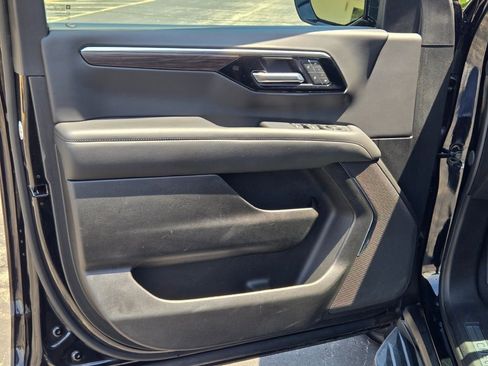 Certified 2025 Chevrolet Tahoe LT AWD/4WD image 22
