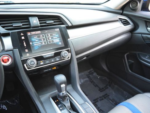 Used 2017 Honda Civic EX image 21