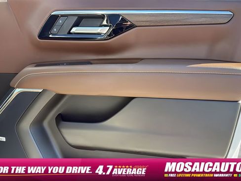 Used 2025 Chevrolet Tahoe High Country AWD/4WD image 9