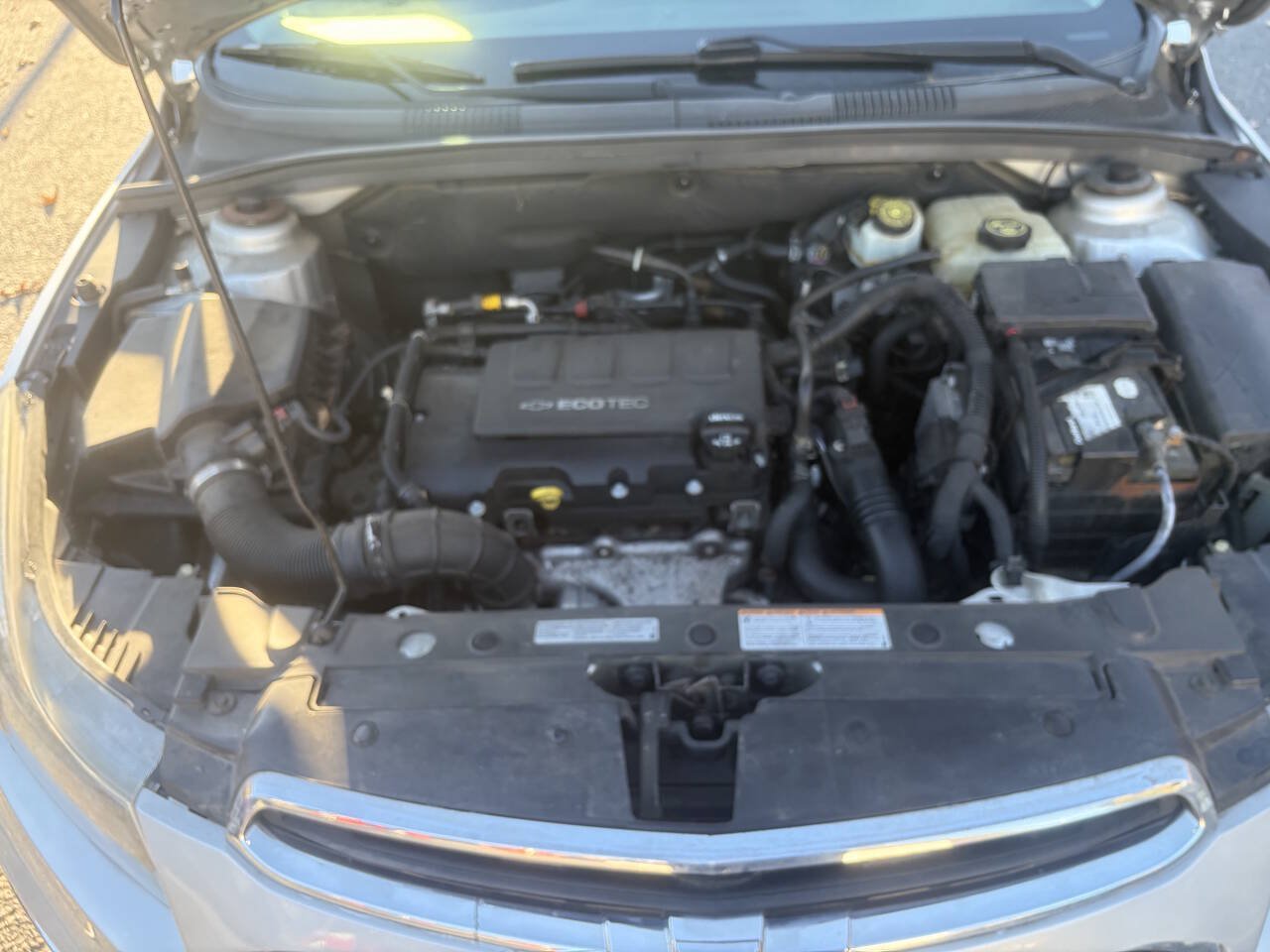 Used 2016 Chevrolet Cruze LT FWD image 14