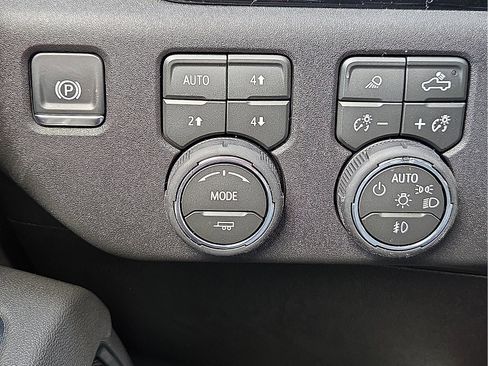 New 2026 Chevrolet Silverado 2500 LTZ w/ Trail Boss Package image 18