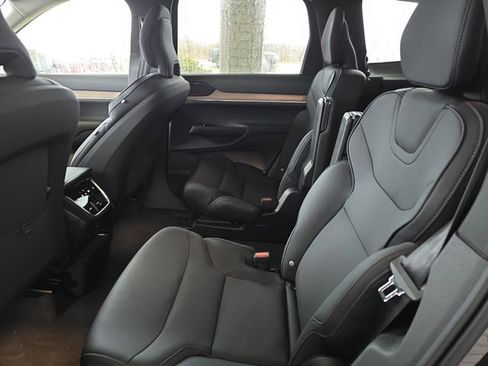 New 2025 Volvo EX90 Plus w/ Protection Package Premier image 25