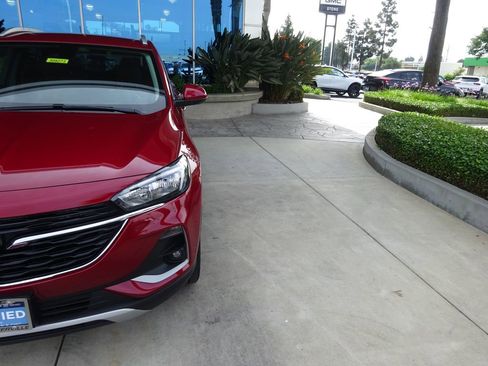 Certified 2021 Buick Encore GX Select image 35