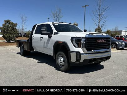 New 2025 GMC Sierra 3500 Pro w/ Convenience Package