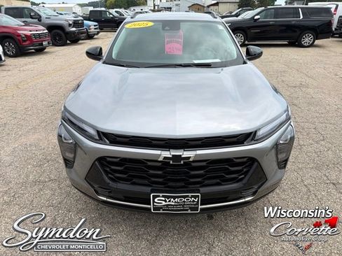 Used 2025 Chevrolet Trax ACTIV w/ Driver Confidence Package FWD image 9