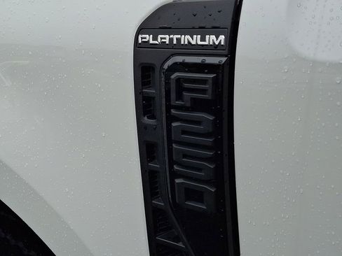 Used 2025 Ford F250 Platinum AWD/4WD image 37