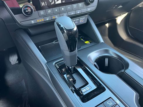 New 2026 Subaru Outback Touring AWD/4WD image 22