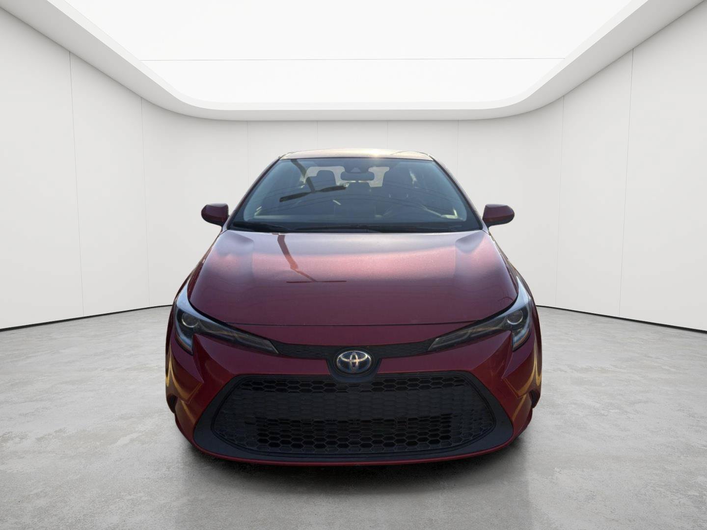 Used 2021 Toyota Corolla LE FWD image 2